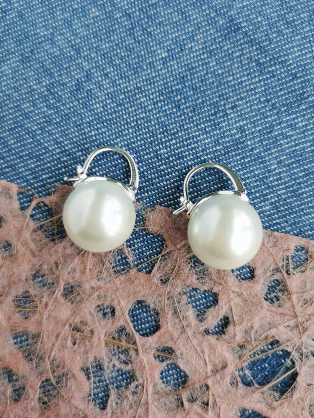 Alicia Bonnie Blanche White Pearl Earrings NEW - Picture 4 of 4